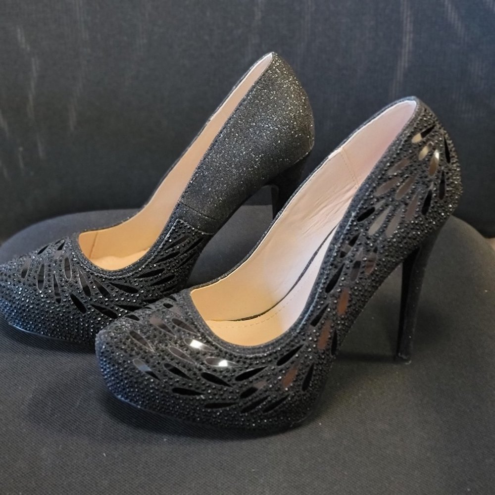 WOMENS BLACK GLITTER HEELS
